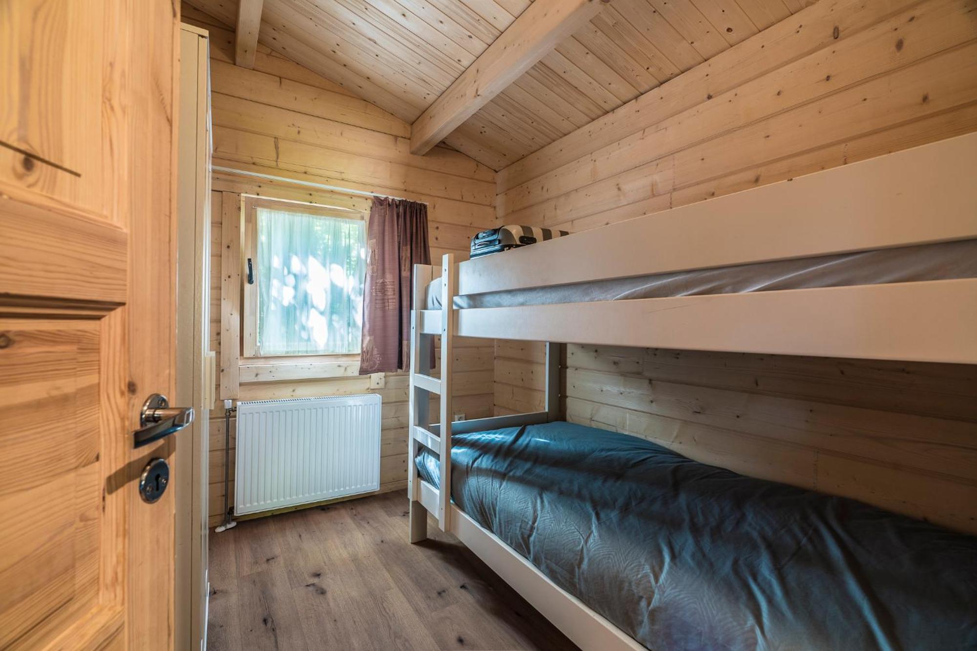 Camping Het Bosbad Emmeloord Bilik gambar